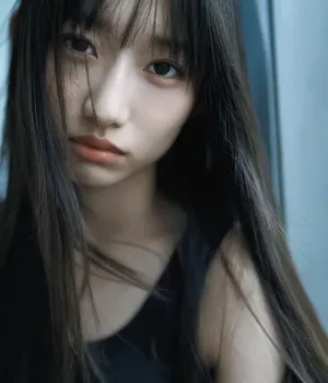 하야사키 스즈키, B.L.T Graph 2025년 10월호 Vol.112