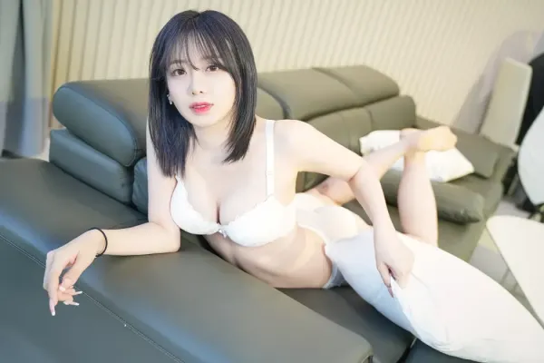 예은 포토북 「Pulvilla」