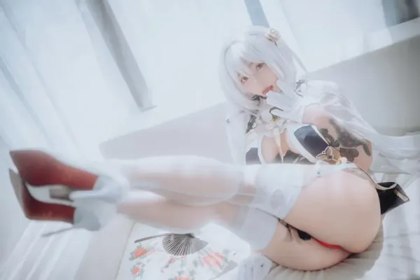 마루에몽 사진집 「Sirius – 푸른 파도와 구름」 Set.02