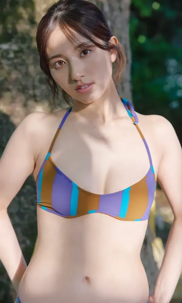 오와다 나나 주간 플레이보이 포토북 「깊은 숲 속에서」 Set.01