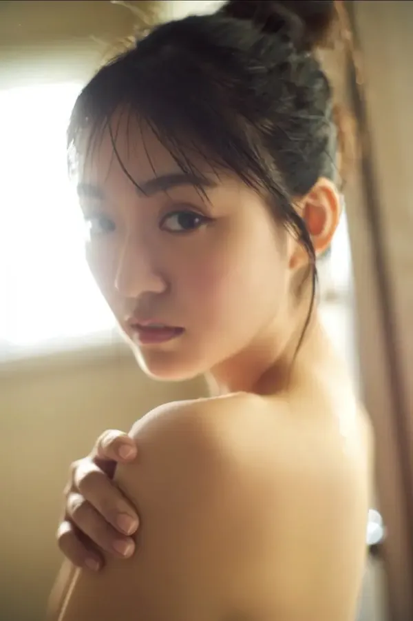 토요다 루나 사진집 「여주인공은 소꿉친구」 Set.01