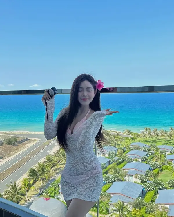 핑크색을 좋아하는 베트남녀